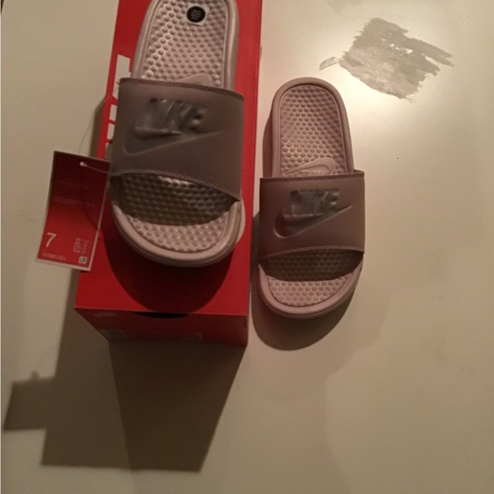 Sandals - Picture 2 of 3